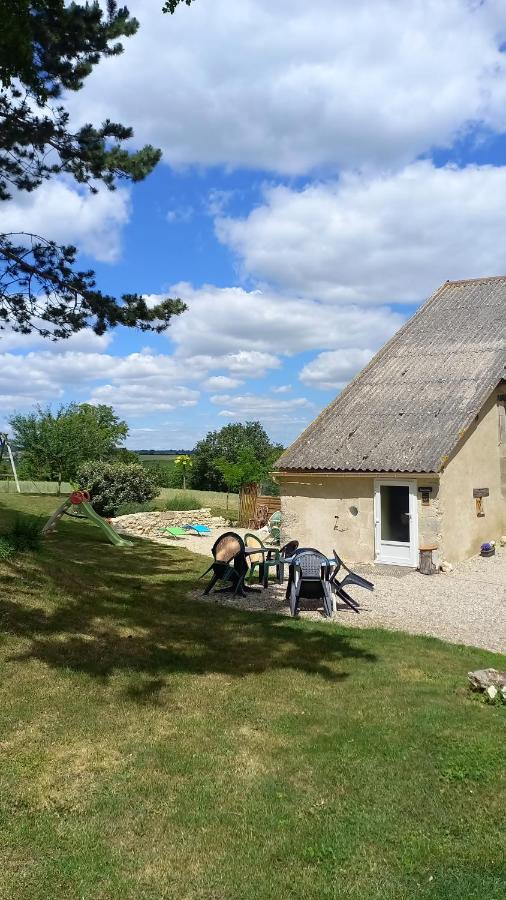 Le Calme A La Campagne Leilighet Besson Eksteriør bilde