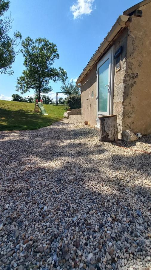 Le Calme A La Campagne Leilighet Besson Eksteriør bilde